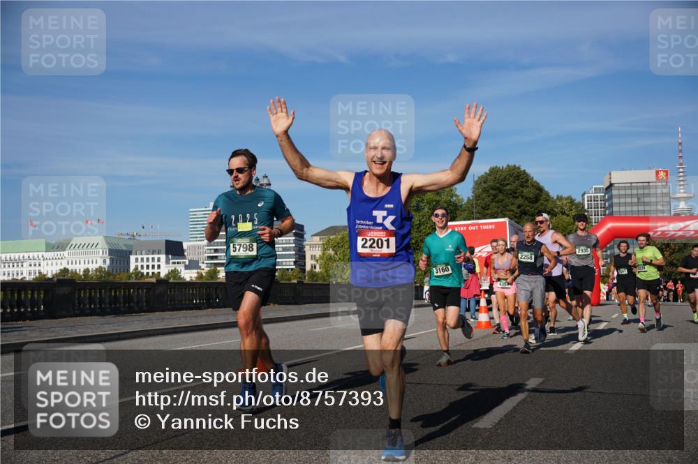 07.09.2025 - BARMER Alsterlauf Yannick Fuchs http://msf.ph/oto/8757393 07.09.2025 09:38:49 Laufen 2025, 5798, 2201, 3160, 435, 2935, 2258, 4224, 5191 meine-sportfotos.de