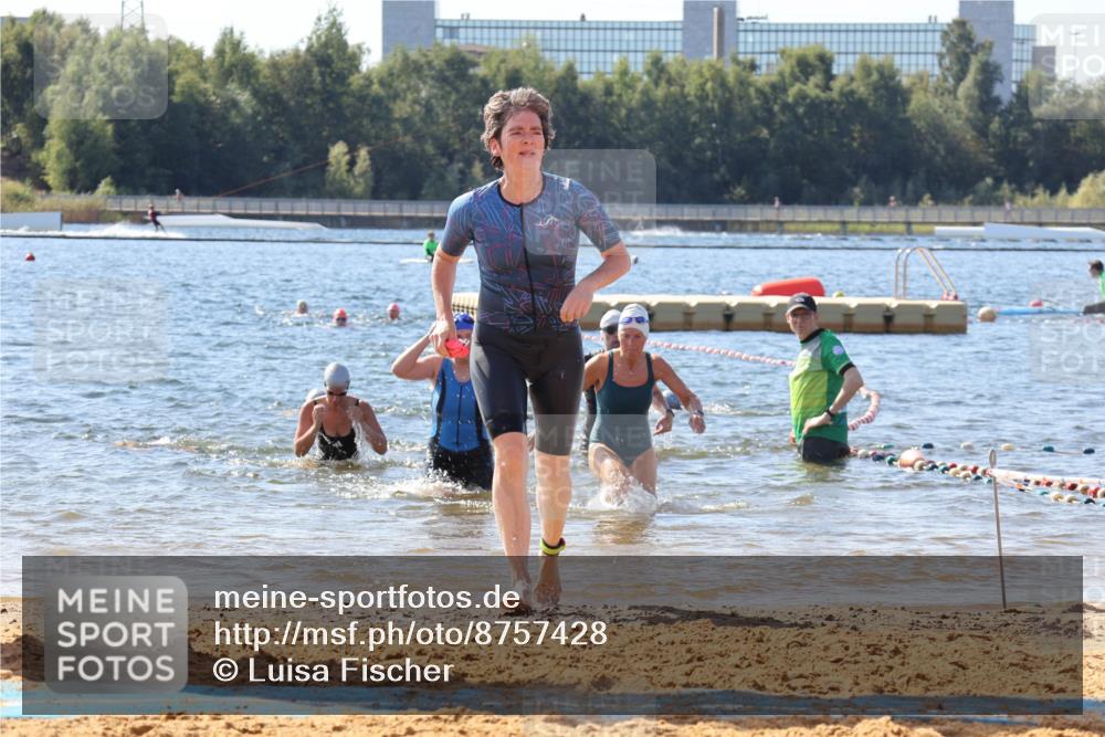 07.09.2025 - 19. Norderstedt Triathlon Luisa Fischer http://msf.ph/oto/8757428 07.09.2025 11:47:27 Schwimmen 189, 243, 701, 1243, 1338 meine-sportfotos.de