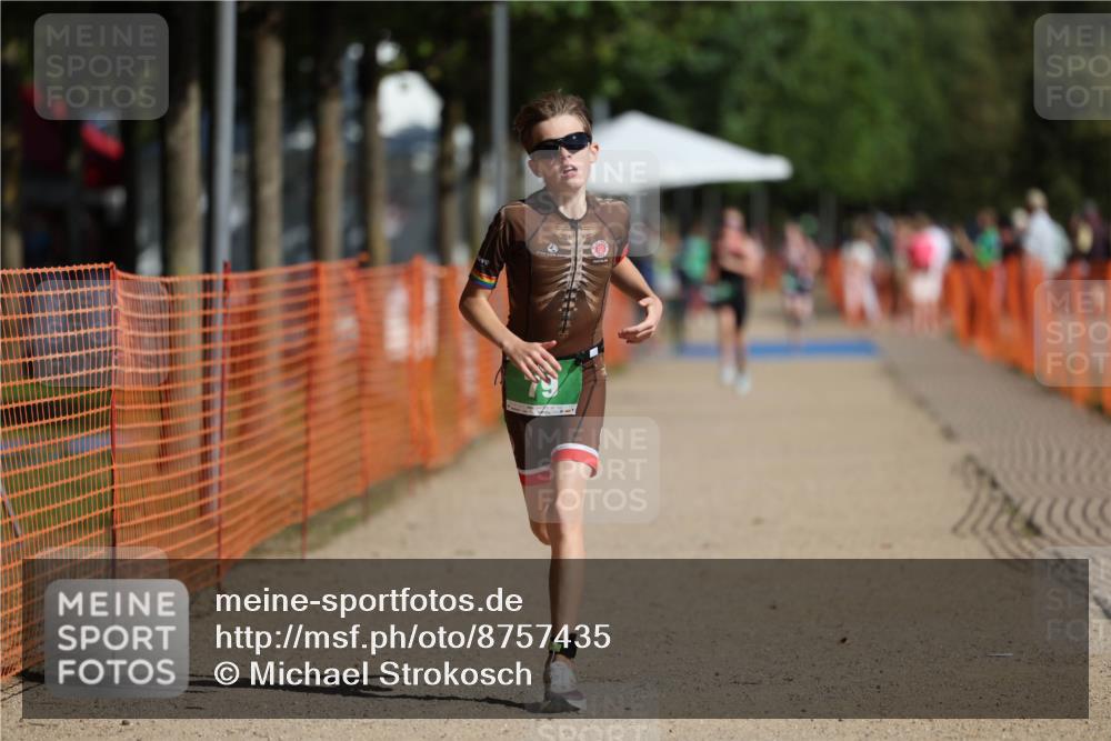 07.09.2025 - 19. Norderstedt Triathlon Michael Strokosch http://msf.ph/oto/8757435 07.09.2025 11:03:20 Laufen 79 meine-sportfotos.de