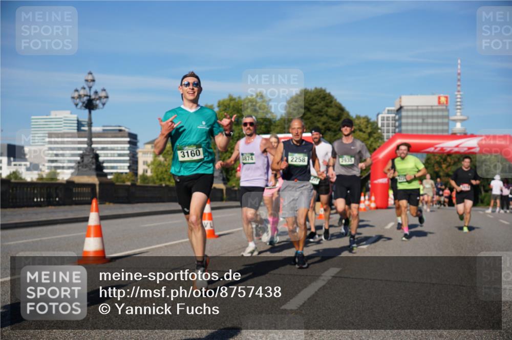 07.09.2025 - BARMER Alsterlauf Yannick Fuchs http://msf.ph/oto/8757438 07.09.2025 09:38:50 Laufen 3160, 1874, 2258, 2935 meine-sportfotos.de