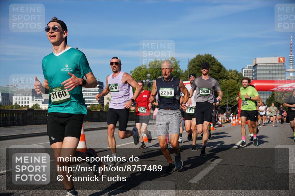 07.09.2025 - BARMER Alsterlauf Yannick Fuchs http://msf.ph/oto/8757489 07.09.2025 09:38:50 Laufen 3160, 3874, 2258, 2935, 1800, 6229, 4224 meine-sportfotos.de