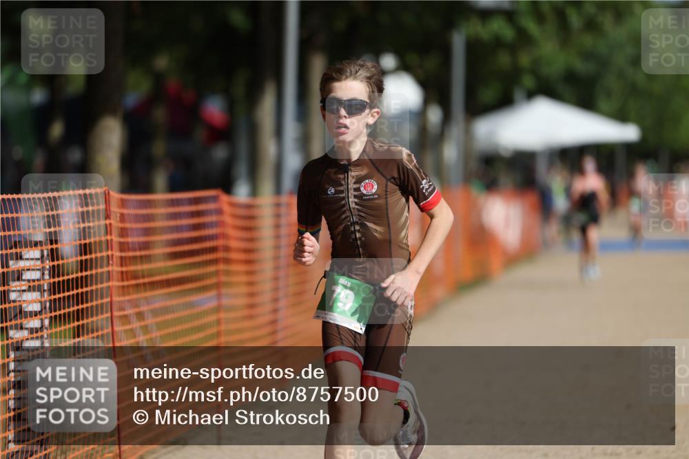 07.09.2025 - 19. Norderstedt Triathlon Michael Strokosch http://msf.ph/oto/8757500 07.09.2025 11:03:21 Laufen 79 meine-sportfotos.de