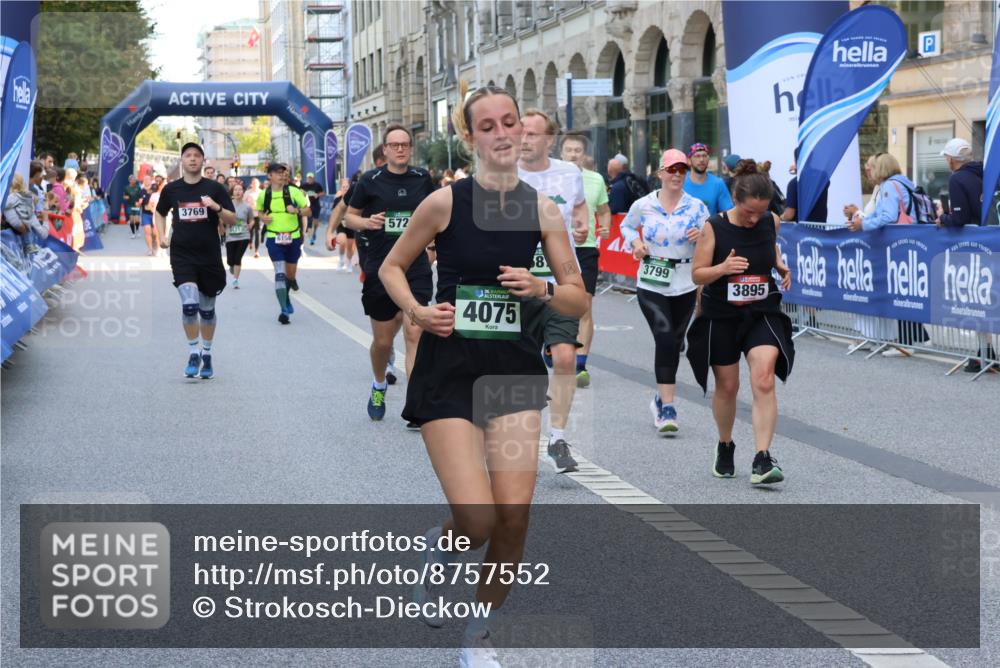 07.09.2025 - BARMER Alsterlauf Strokosch-Dieckow http://msf.ph/oto/8757552 07.09.2025 10:13:42 Ziel 2073, 2235, 2264, 2403, 2688, 3085, 3086, 3236, 3503, 3504, 3697, 3734, 3735, 4690, 4699, 5277, 5278, 5447, 5468, 5709, 5830, 6282, 6284, 6329, 6331, 8195, 8224, 8226 meine-sportfotos.de