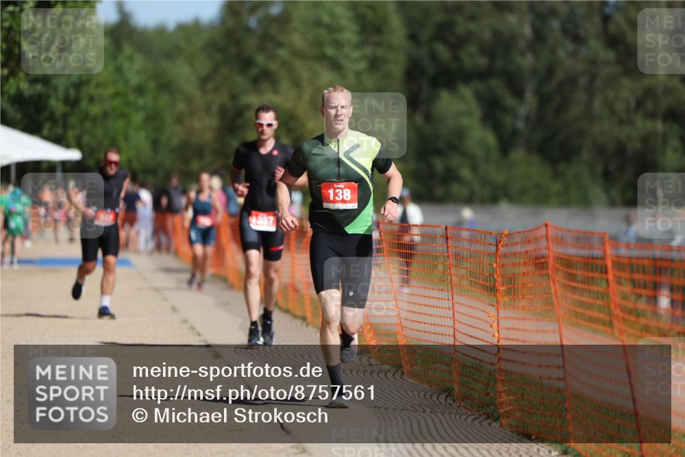 07.09.2025 - 19. Norderstedt Triathlon Michael Strokosch http://msf.ph/oto/8757561 07.09.2025 12:04:38 Laufen 138, 252, 1357 meine-sportfotos.de