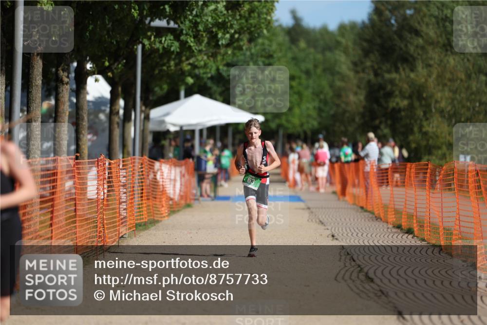 07.09.2025 - 19. Norderstedt Triathlon Michael Strokosch http://msf.ph/oto/8757733 07.09.2025 11:03:30 Laufen 63, 113 meine-sportfotos.de