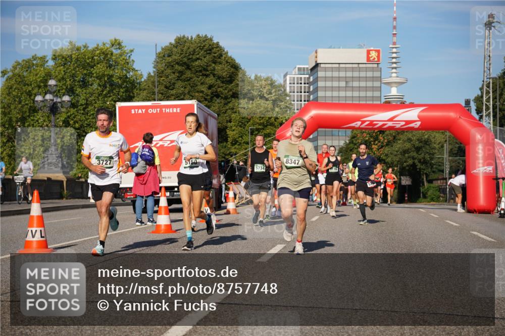 07.09.2025 - BARMER Alsterlauf Yannick Fuchs http://msf.ph/oto/8757748 07.09.2025 09:38:55 Laufen 3727, 5734, 8347, 178 meine-sportfotos.de