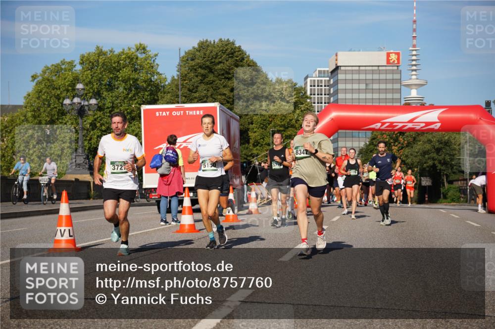 07.09.2025 - BARMER Alsterlauf Yannick Fuchs http://msf.ph/oto/8757760 07.09.2025 09:38:55 Laufen 372, 5150, 8347, 178 meine-sportfotos.de