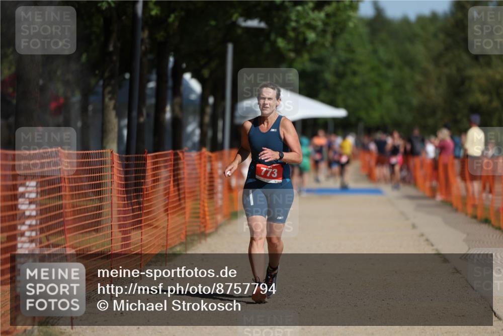 07.09.2025 - 19. Norderstedt Triathlon Michael Strokosch http://msf.ph/oto/8757794 07.09.2025 12:04:49 Laufen 252, 773 meine-sportfotos.de