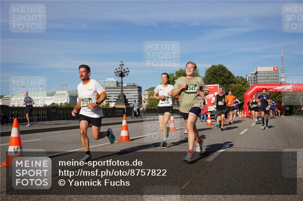 07.09.2025 - BARMER Alsterlauf Yannick Fuchs http://msf.ph/oto/8757822 07.09.2025 09:38:57 Laufen 3727, 150, 8347, 5734, 2463, 5178 meine-sportfotos.de