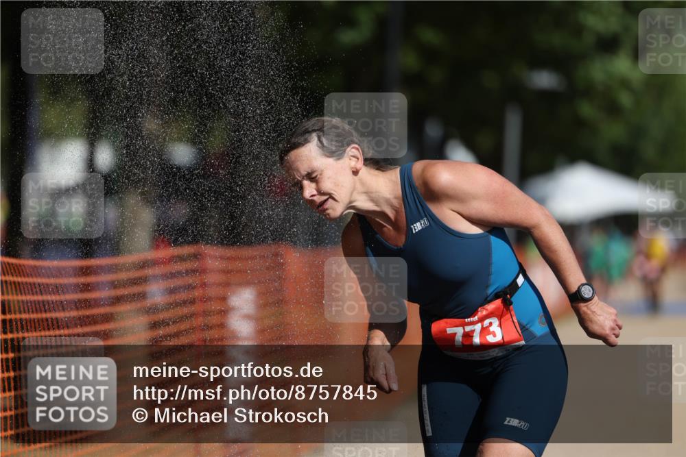 07.09.2025 - 19. Norderstedt Triathlon Michael Strokosch http://msf.ph/oto/8757845 07.09.2025 12:04:54 Laufen 773 meine-sportfotos.de