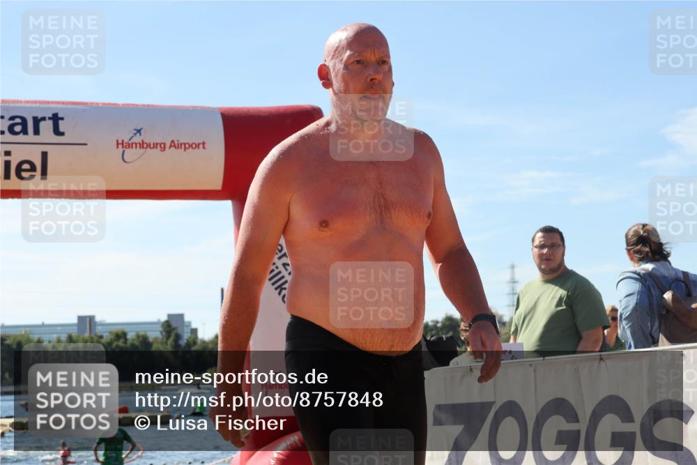 07.09.2025 - 19. Norderstedt Triathlon Luisa Fischer http://msf.ph/oto/8757848 07.09.2025 11:48:15 Schwimmen 227, 260, 1397 meine-sportfotos.de