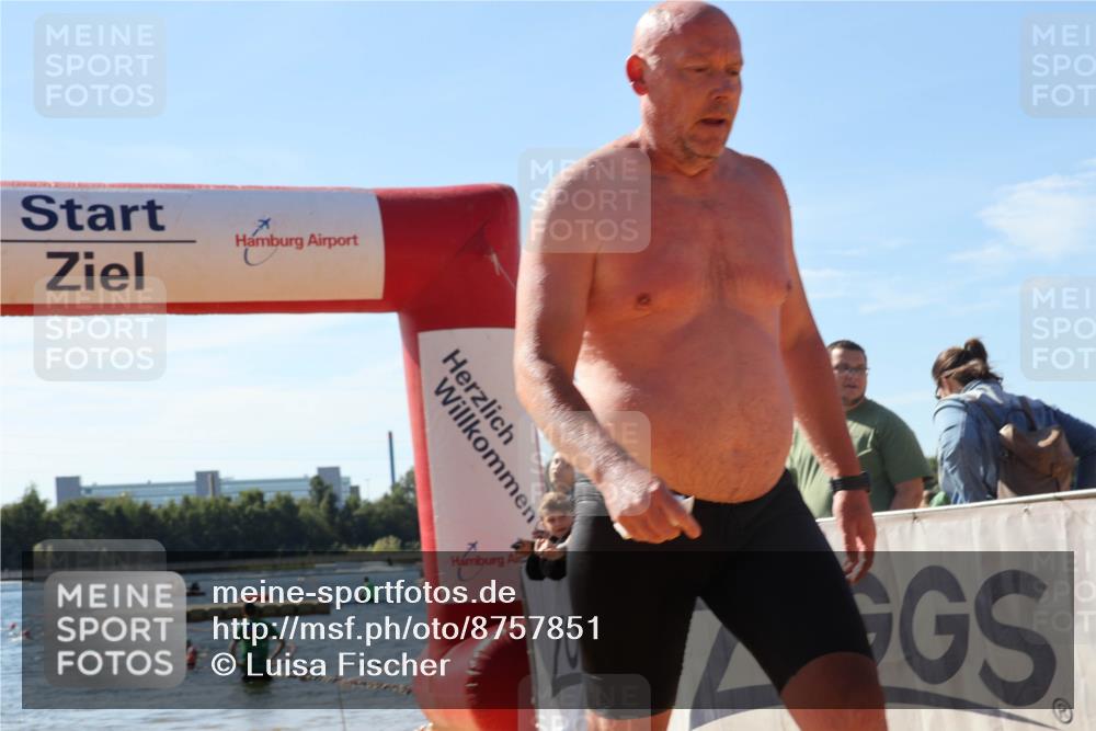 07.09.2025 - 19. Norderstedt Triathlon Luisa Fischer http://msf.ph/oto/8757851 07.09.2025 11:48:16 Schwimmen 227, 260, 1397 meine-sportfotos.de