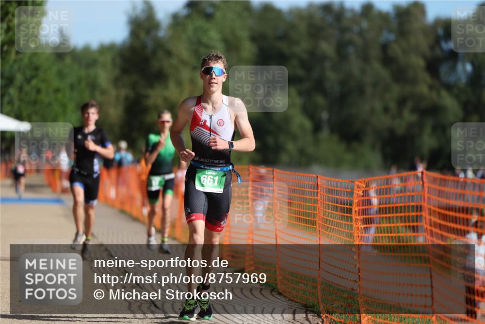 07.09.2025 - 19. Norderstedt Triathlon Michael Strokosch http://msf.ph/oto/8757969 07.09.2025 10:43:37 Laufen 87, 93, 661 meine-sportfotos.de