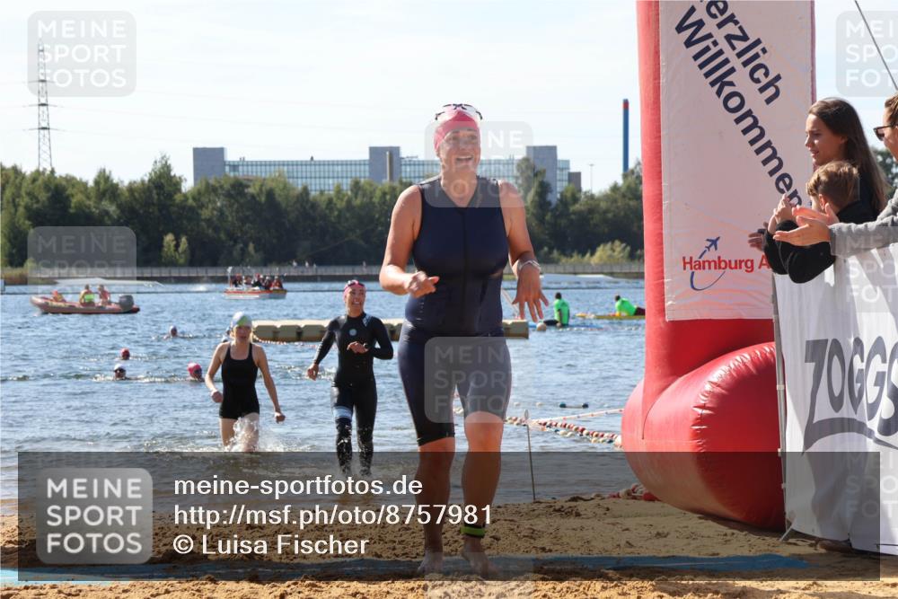 07.09.2025 - 19. Norderstedt Triathlon Luisa Fischer http://msf.ph/oto/8757981 07.09.2025 11:48:43 Schwimmen 767, 808, 1242 meine-sportfotos.de