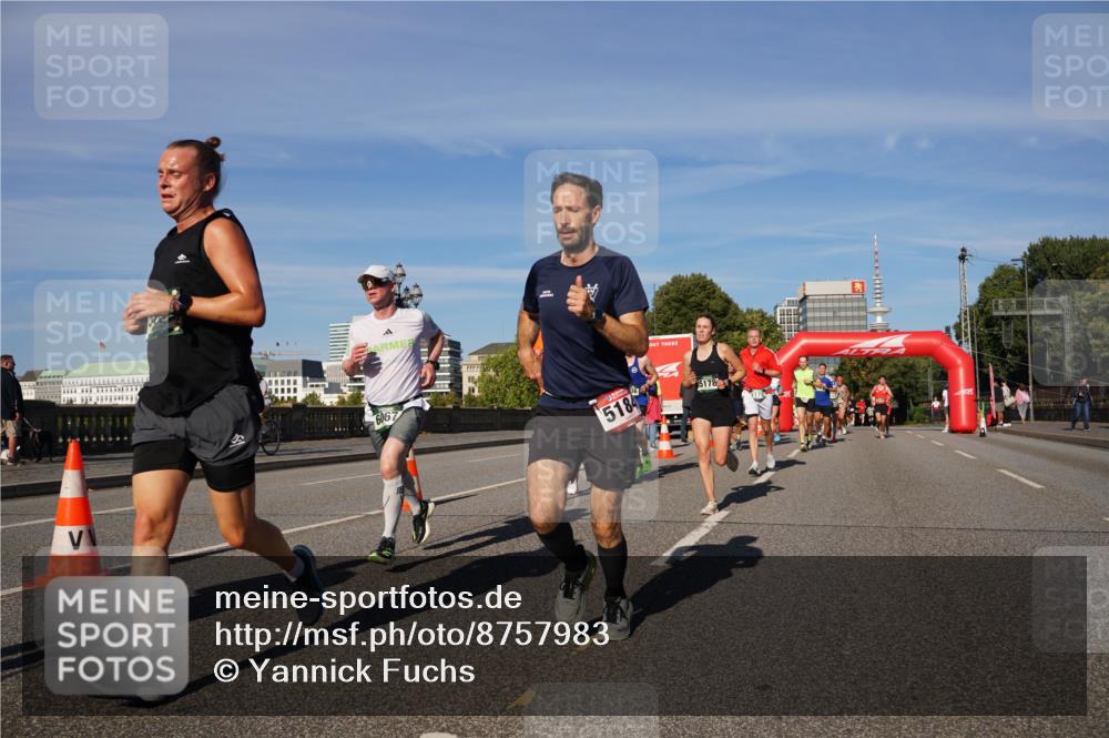 07.09.2025 - BARMER Alsterlauf Yannick Fuchs http://msf.ph/oto/8757983 07.09.2025 09:39:00 Laufen 6067, 5184, 5178 meine-sportfotos.de