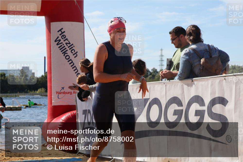 07.09.2025 - 19. Norderstedt Triathlon Luisa Fischer http://msf.ph/oto/8758002 07.09.2025 11:48:45 Schwimmen 208, 767, 808, 1242 meine-sportfotos.de