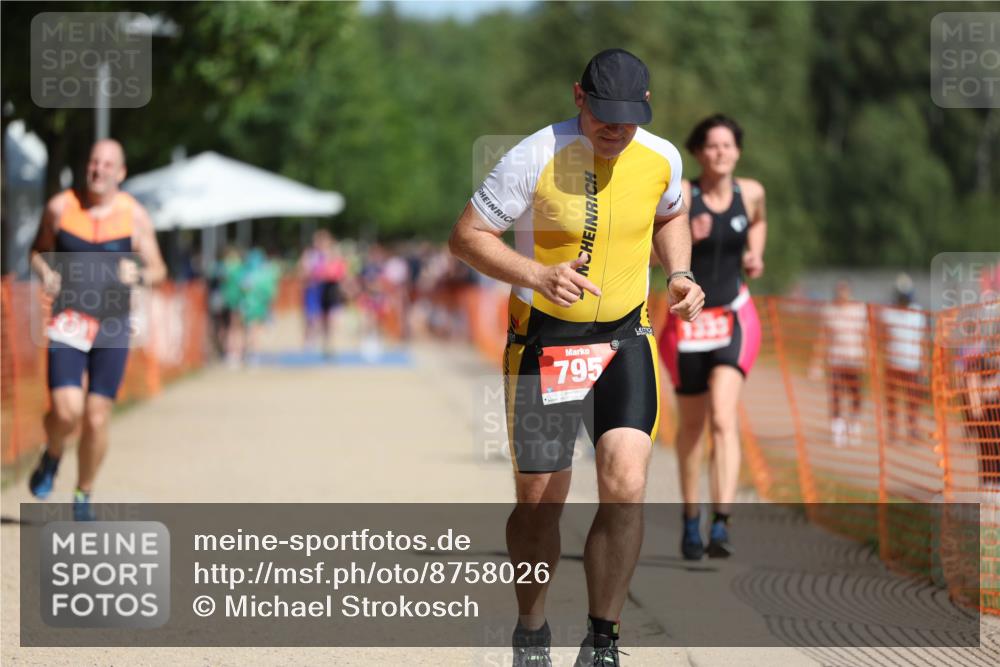 07.09.2025 - 19. Norderstedt Triathlon Michael Strokosch http://msf.ph/oto/8758026 07.09.2025 12:05:11 Laufen 795, 833, 834, 1333 meine-sportfotos.de