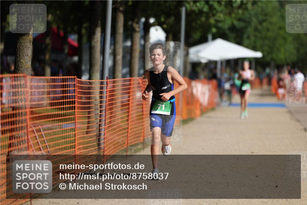 07.09.2025 - 19. Norderstedt Triathlon Michael Strokosch http://msf.ph/oto/8758037 07.09.2025 11:03:47 Laufen 71 meine-sportfotos.de