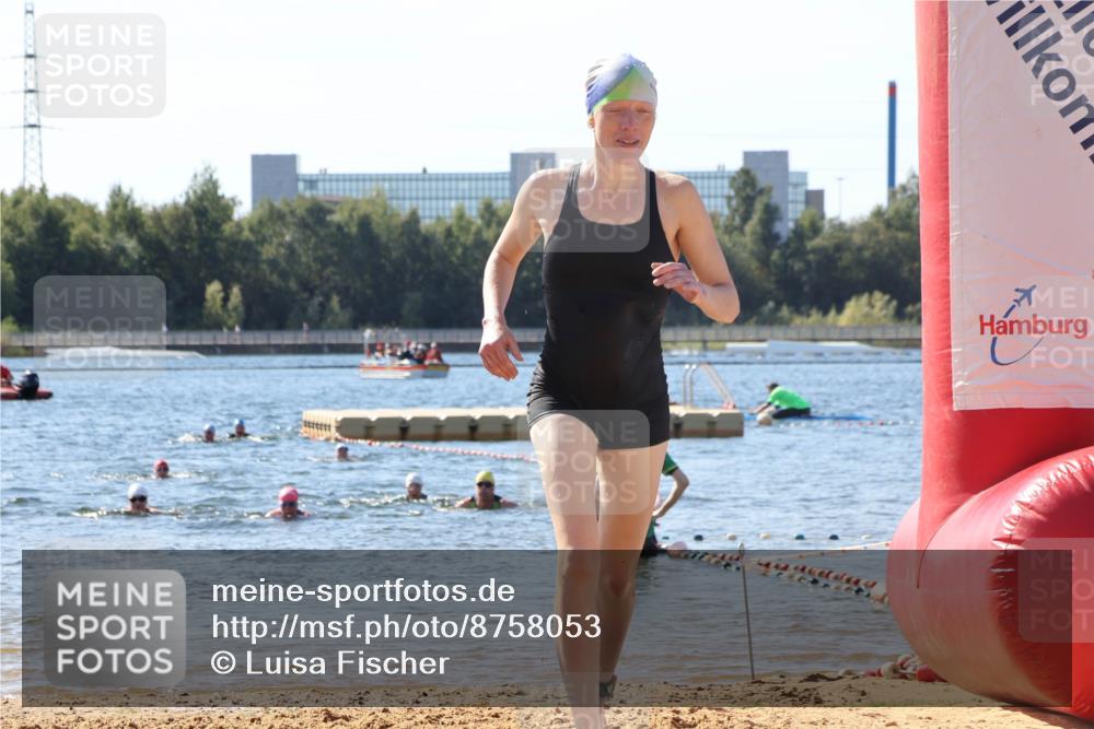 07.09.2025 - 19. Norderstedt Triathlon Luisa Fischer http://msf.ph/oto/8758053 07.09.2025 11:48:50 Schwimmen 208, 767, 1242 meine-sportfotos.de