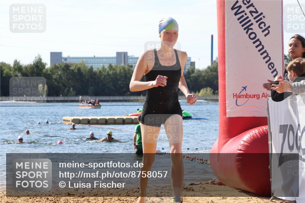 07.09.2025 - 19. Norderstedt Triathlon Luisa Fischer http://msf.ph/oto/8758057 07.09.2025 11:48:51 Schwimmen 208, 767, 1242 meine-sportfotos.de