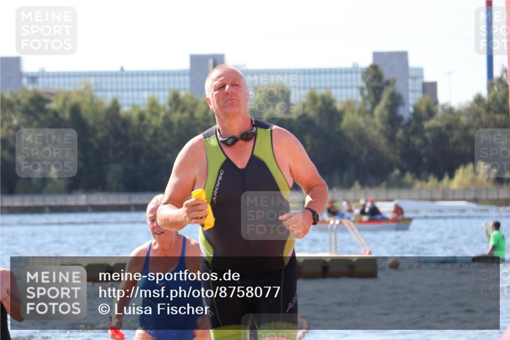07.09.2025 - 19. Norderstedt Triathlon Luisa Fischer http://msf.ph/oto/8758077 07.09.2025 11:49:11 Schwimmen 217, 725 meine-sportfotos.de