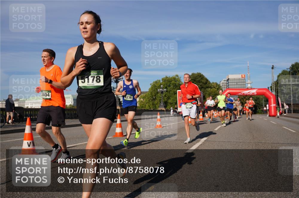 07.09.2025 - BARMER Alsterlauf Yannick Fuchs http://msf.ph/oto/8758078 07.09.2025 09:39:01 Laufen 2404, 36, 5178, 8236, 2178 meine-sportfotos.de