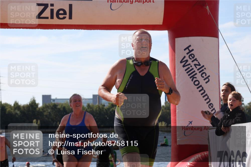 07.09.2025 - 19. Norderstedt Triathlon Luisa Fischer http://msf.ph/oto/8758115 07.09.2025 11:49:14 Schwimmen 217, 290, 709, 725 meine-sportfotos.de