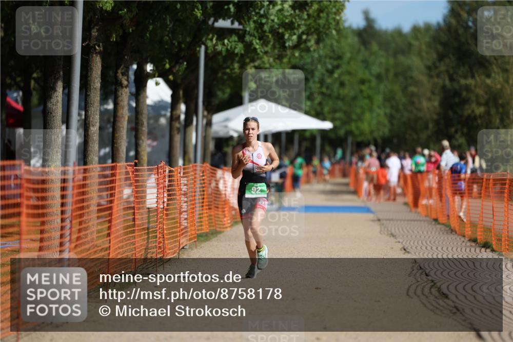 07.09.2025 - 19. Norderstedt Triathlon Michael Strokosch http://msf.ph/oto/8758178 07.09.2025 11:03:54 Laufen 71, 92 meine-sportfotos.de