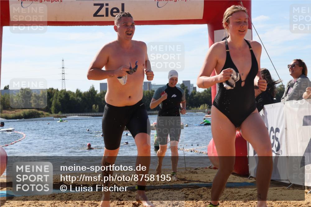 07.09.2025 - 19. Norderstedt Triathlon Luisa Fischer http://msf.ph/oto/8758195 07.09.2025 11:49:20 Schwimmen 217, 290, 709, 725 meine-sportfotos.de