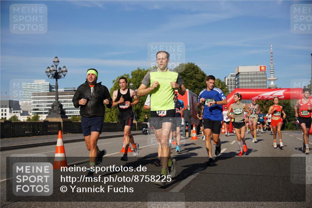 07.09.2025 - BARMER Alsterlauf Yannick Fuchs http://msf.ph/oto/8758225 07.09.2025 09:39:03 Laufen 5963, 49, 272, 4484, 04, 4281, 4134, 4927 meine-sportfotos.de