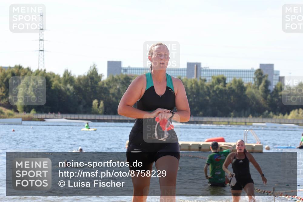07.09.2025 - 19. Norderstedt Triathlon Luisa Fischer http://msf.ph/oto/8758229 07.09.2025 11:49:36 Schwimmen 248, 1268 meine-sportfotos.de