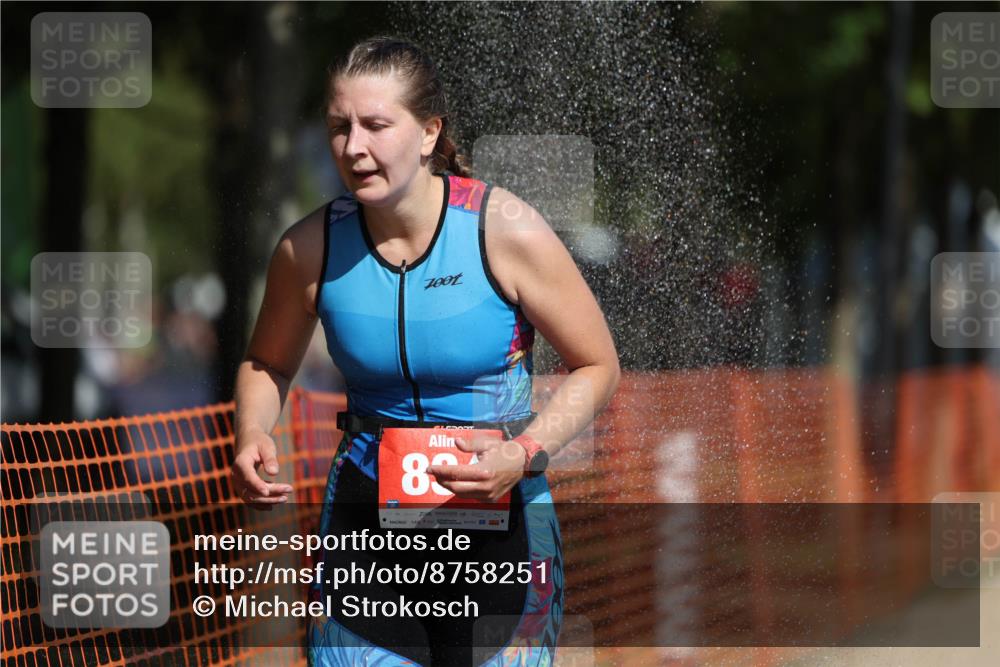 07.09.2025 - 19. Norderstedt Triathlon Michael Strokosch http://msf.ph/oto/8758251 07.09.2025 12:05:20 Laufen 834 meine-sportfotos.de