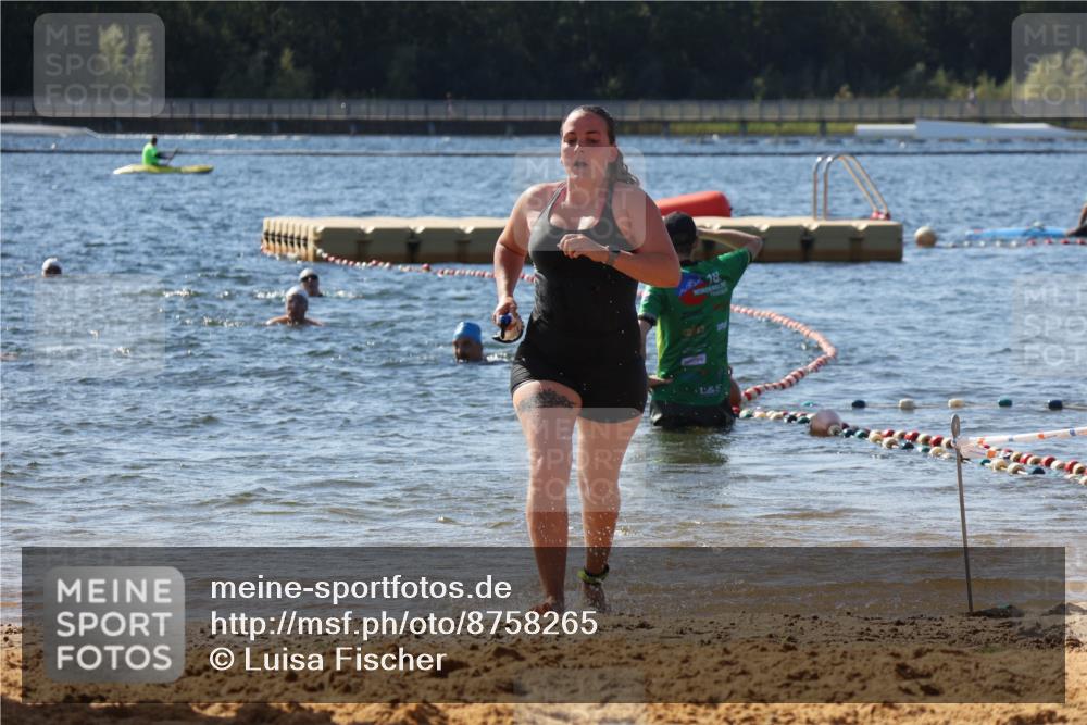 07.09.2025 - 19. Norderstedt Triathlon Luisa Fischer http://msf.ph/oto/8758265 07.09.2025 11:49:39 Schwimmen 248, 1268 meine-sportfotos.de