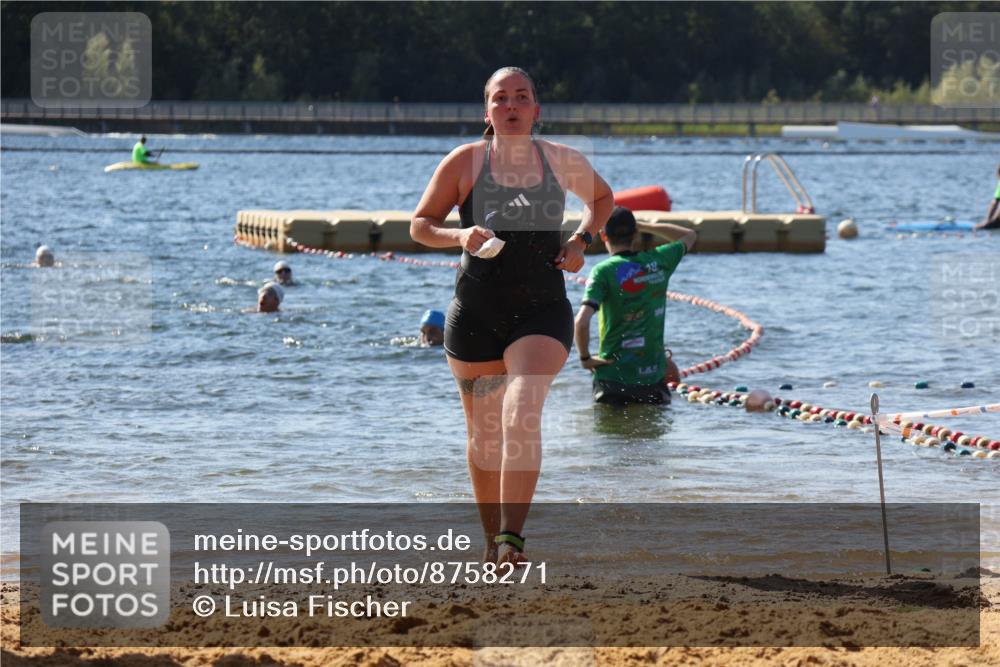 07.09.2025 - 19. Norderstedt Triathlon Luisa Fischer http://msf.ph/oto/8758271 07.09.2025 11:49:39 Schwimmen 248, 1268 meine-sportfotos.de