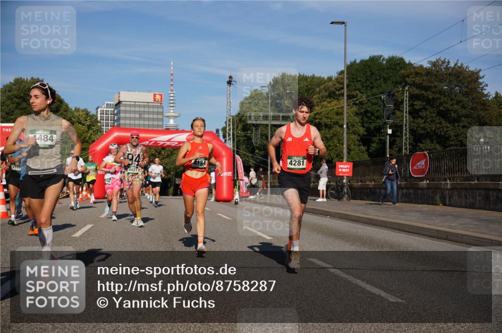07.09.2025 - BARMER Alsterlauf Yannick Fuchs http://msf.ph/oto/8758287 07.09.2025 09:39:05 Laufen 4484, 3140, 286, 4927, 134, 4281 meine-sportfotos.de