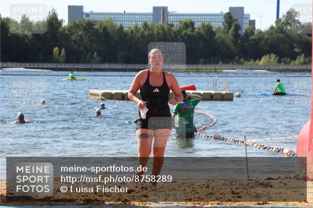 07.09.2025 - 19. Norderstedt Triathlon Luisa Fischer http://msf.ph/oto/8758289 07.09.2025 11:49:40 Schwimmen 248, 1268 meine-sportfotos.de