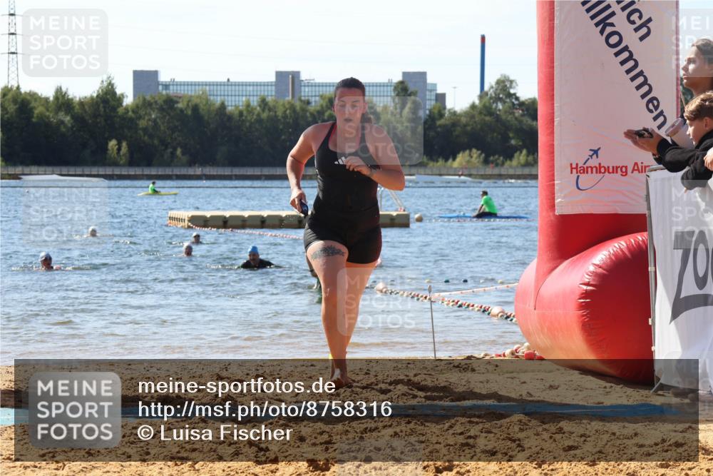 07.09.2025 - 19. Norderstedt Triathlon Luisa Fischer http://msf.ph/oto/8758316 07.09.2025 11:49:42 Schwimmen 248, 1268 meine-sportfotos.de
