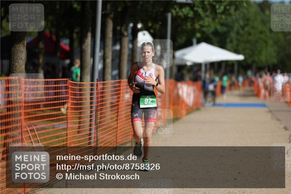 07.09.2025 - 19. Norderstedt Triathlon Michael Strokosch http://msf.ph/oto/8758326 07.09.2025 11:03:57 Laufen 92 meine-sportfotos.de