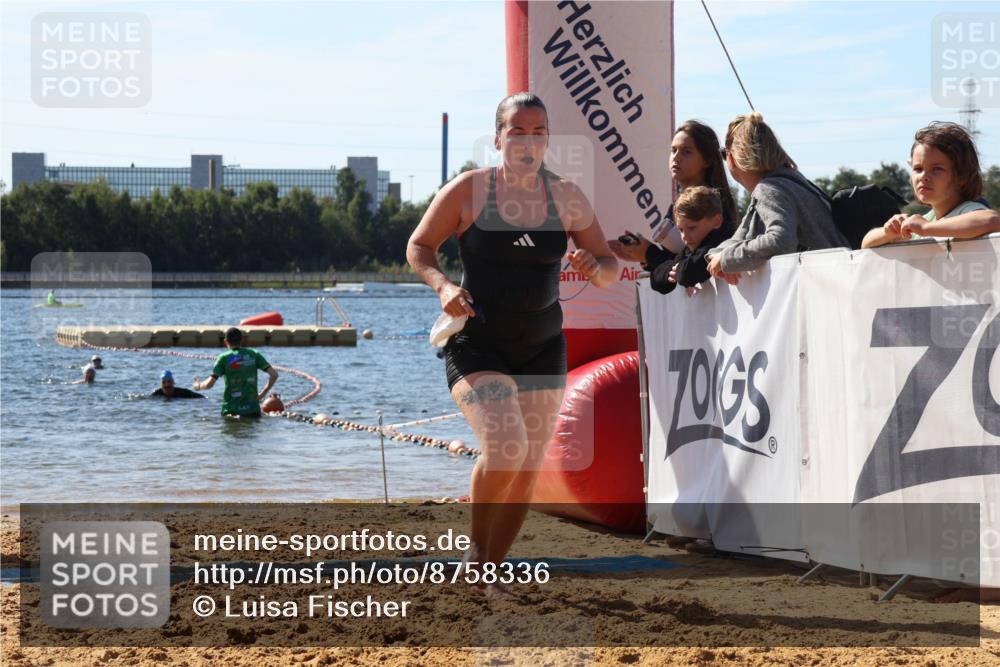 07.09.2025 - 19. Norderstedt Triathlon Luisa Fischer http://msf.ph/oto/8758336 07.09.2025 11:49:43 Schwimmen 248, 1268 meine-sportfotos.de