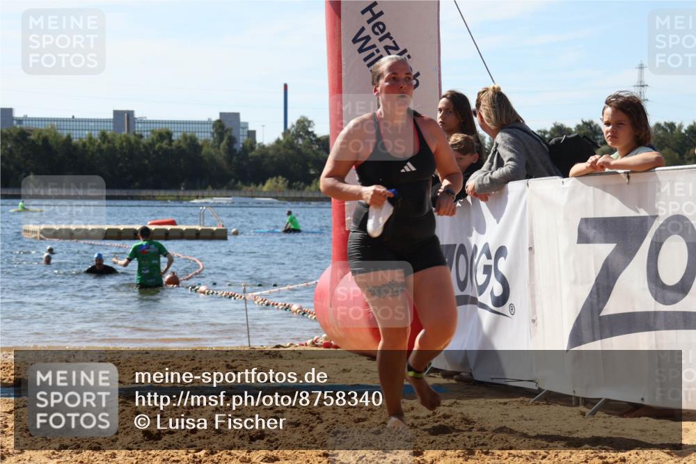 07.09.2025 - 19. Norderstedt Triathlon Luisa Fischer http://msf.ph/oto/8758340 07.09.2025 11:49:44 Schwimmen 248, 1268 meine-sportfotos.de