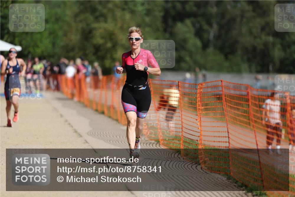 07.09.2025 - 19. Norderstedt Triathlon Michael Strokosch http://msf.ph/oto/8758341 07.09.2025 12:05:27 Laufen 155, 1181, 1193 meine-sportfotos.de