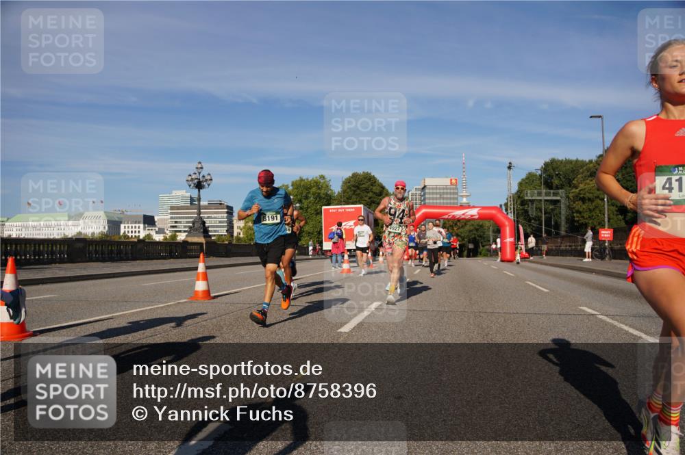 07.09.2025 - BARMER Alsterlauf Yannick Fuchs http://msf.ph/oto/8758396 07.09.2025 09:39:06 Laufen 8191, 4927, 41 meine-sportfotos.de