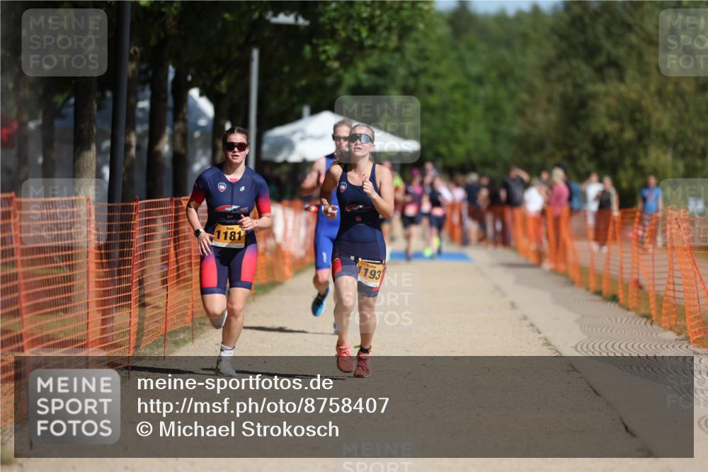07.09.2025 - 19. Norderstedt Triathlon Michael Strokosch http://msf.ph/oto/8758407 07.09.2025 12:05:30 Laufen 155, 1181, 1193, 1228 meine-sportfotos.de