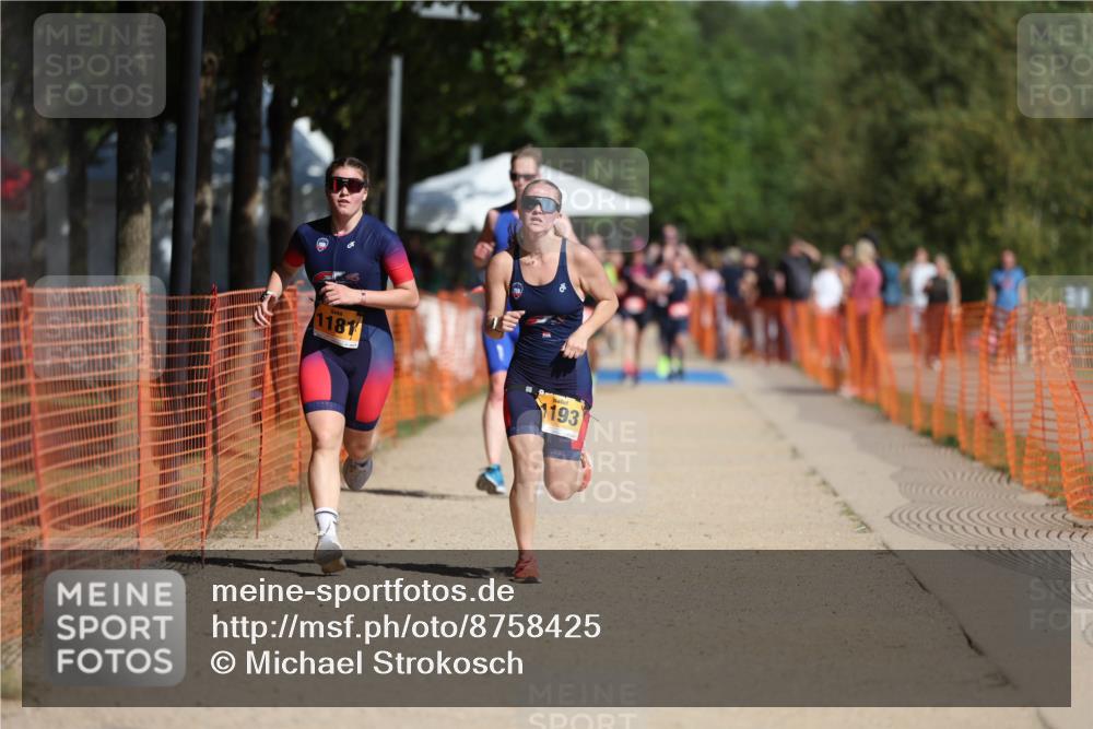 07.09.2025 - 19. Norderstedt Triathlon Michael Strokosch http://msf.ph/oto/8758425 07.09.2025 12:05:30 Laufen 155, 1181, 1193, 1228 meine-sportfotos.de