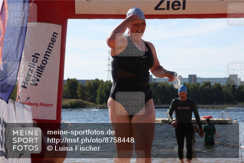 07.09.2025 - 19. Norderstedt Triathlon Luisa Fischer http://msf.ph/oto/8758448 07.09.2025 11:50:07 Schwimmen 757, 762, 828 meine-sportfotos.de