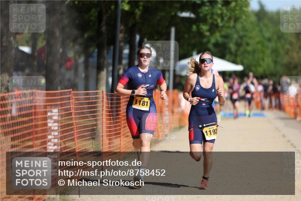 07.09.2025 - 19. Norderstedt Triathlon Michael Strokosch http://msf.ph/oto/8758452 07.09.2025 12:05:31 Laufen 155, 1181, 1193, 1228 meine-sportfotos.de