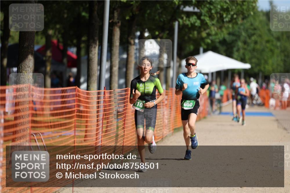 07.09.2025 - 19. Norderstedt Triathlon Michael Strokosch http://msf.ph/oto/8758501 07.09.2025 11:04:31 Laufen 110, 650 meine-sportfotos.de