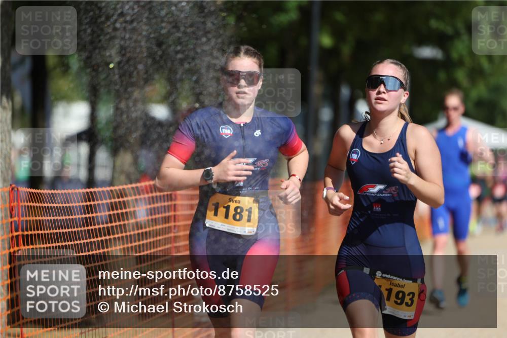07.09.2025 - 19. Norderstedt Triathlon Michael Strokosch http://msf.ph/oto/8758525 07.09.2025 12:05:33 Laufen 155, 1181, 1193, 1228 meine-sportfotos.de
