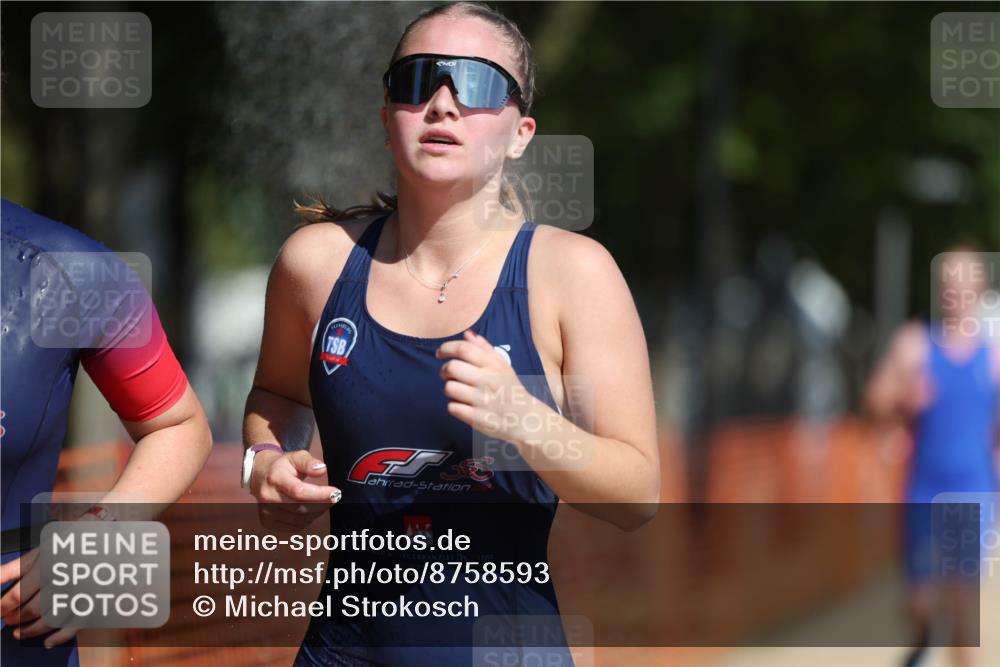 07.09.2025 - 19. Norderstedt Triathlon Michael Strokosch http://msf.ph/oto/8758593 07.09.2025 12:05:34 Laufen 155, 1181, 1193, 1228 meine-sportfotos.de