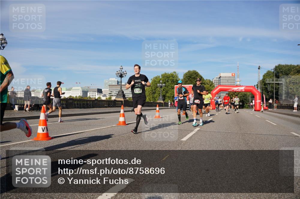 07.09.2025 - BARMER Alsterlauf Yannick Fuchs http://msf.ph/oto/8758696 07.09.2025 09:39:12 Laufen 5724, 4131 meine-sportfotos.de